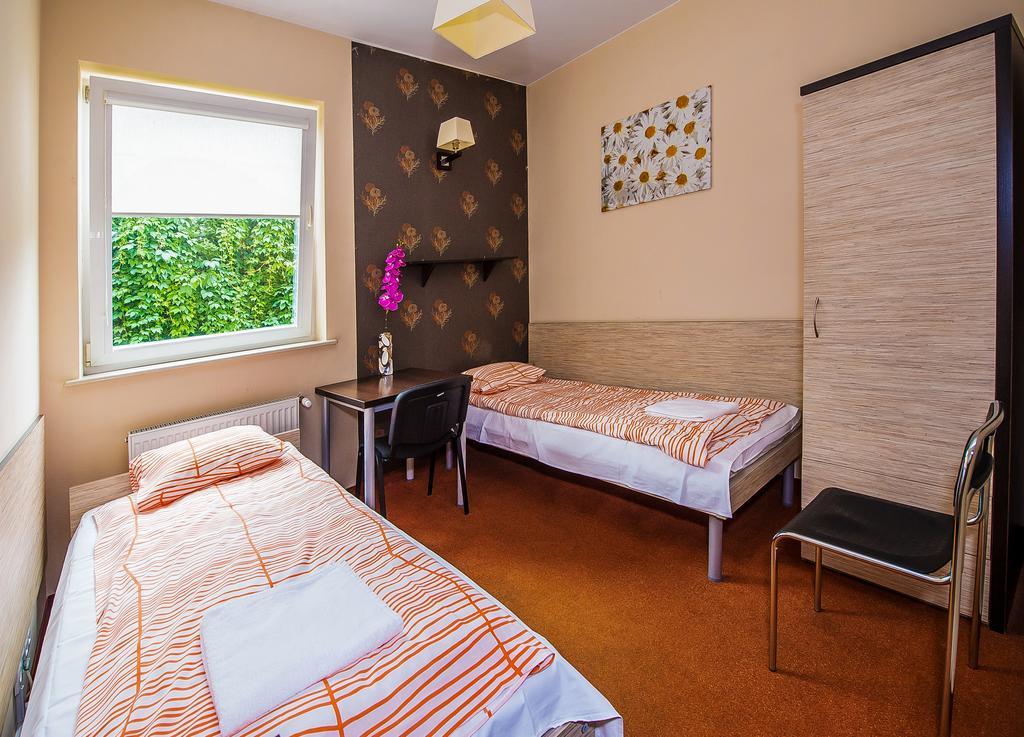 Hotelik Jankowski Raszyn Exterior foto